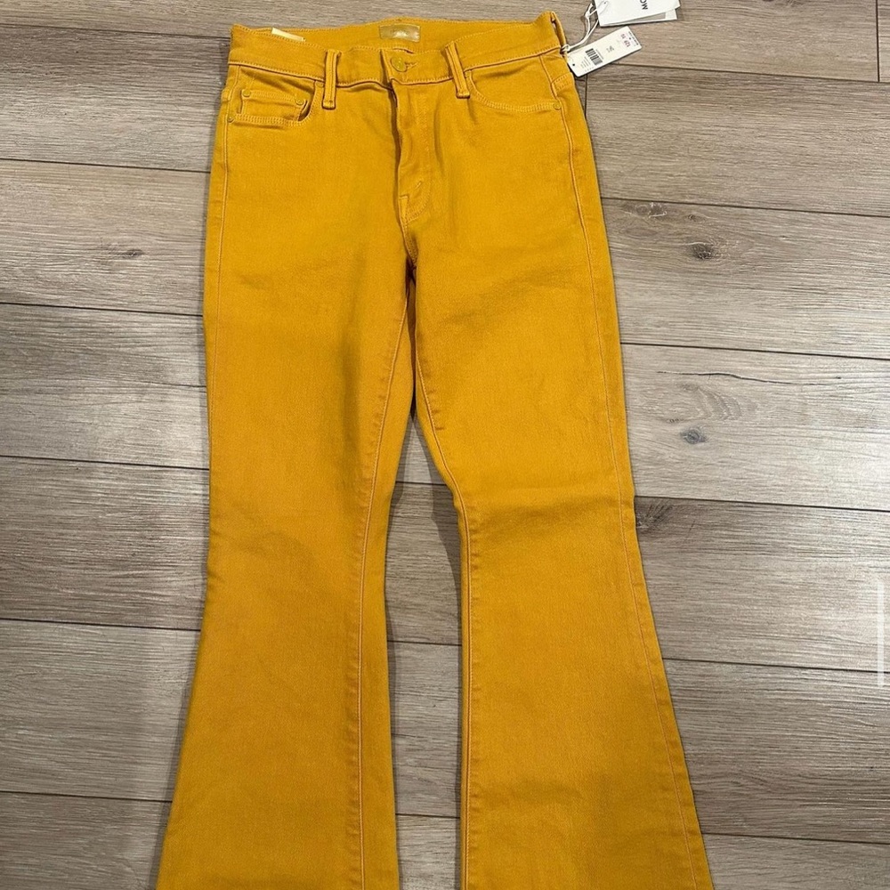 Mother Denim BNWT size 26 some stretch mustard color raw hem baby flare